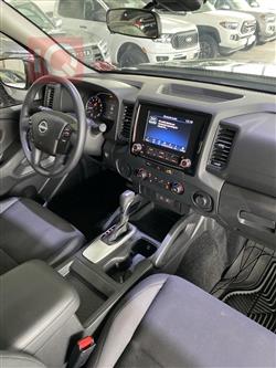 نيسان فرونتر